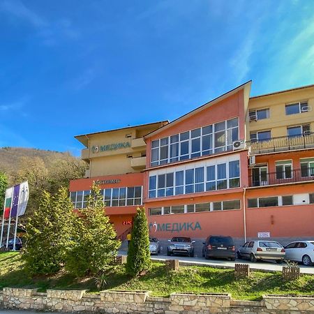 Hotel Balneo Comlex Medica Narechen Narechenski Bani Zewnętrze zdjęcie